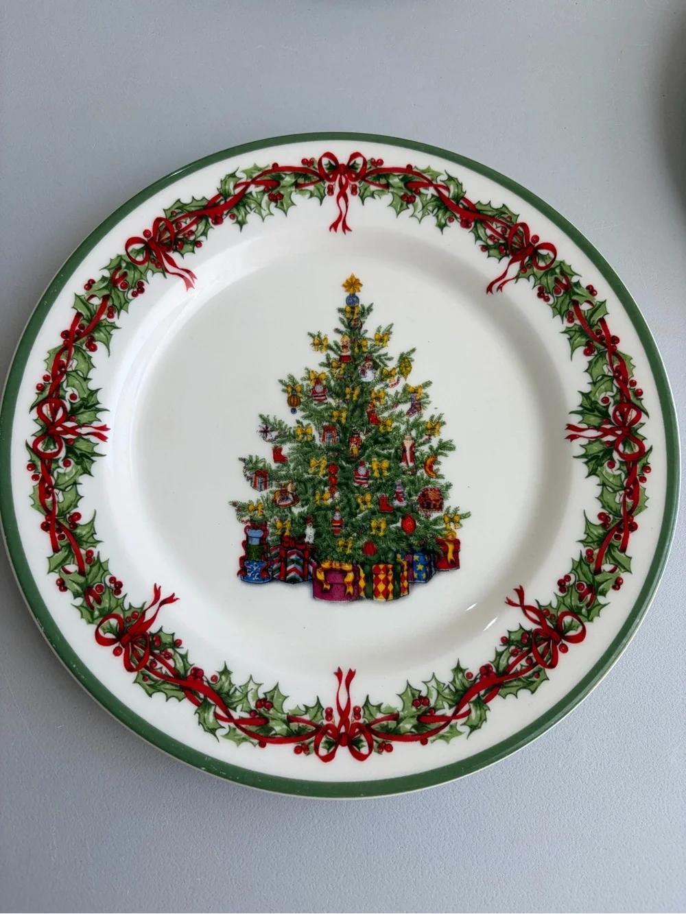 Christopher Radko Traditions Holiday Celebrations Salad Plate Set of 4 Columbia